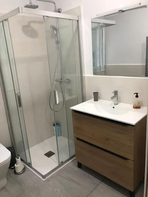Atico Lumineux A 10 Min Du Centre Ville L'Hospitalet de Llobregat Apartamento